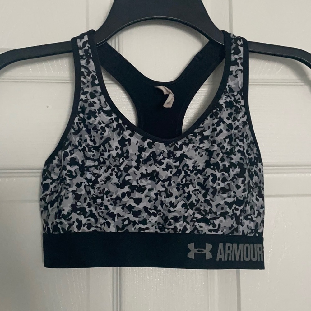 Small Under Armor Sports Bra Black Camo